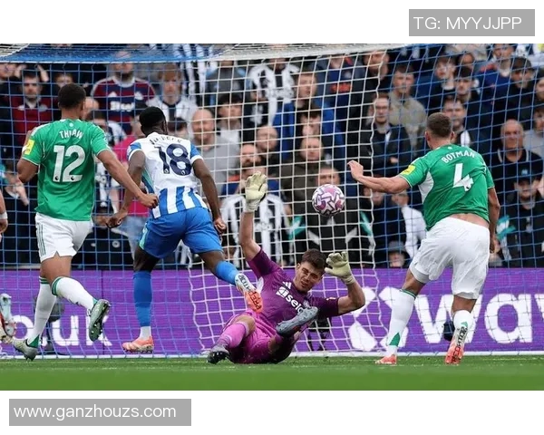 足球明星热身球感揭秘如何提升球技与比赛状态的完美结合