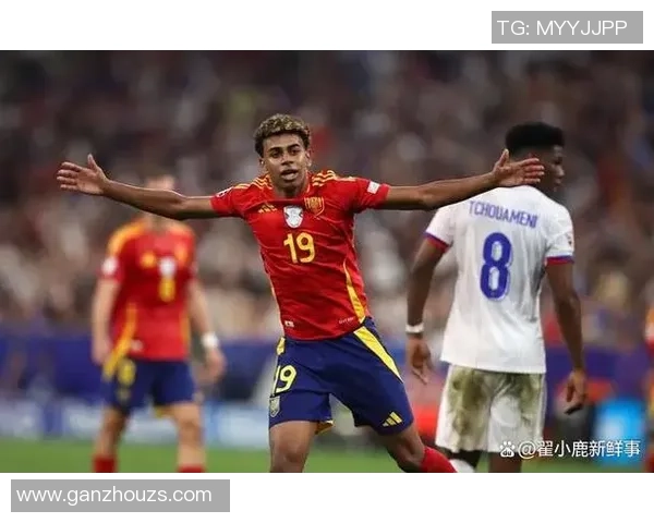 梅西同届足球明星的辉煌成就与传奇故事回顾