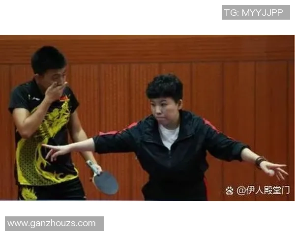 邓亚萍心目中的足球明星是谁他在她心中占据怎样的位置