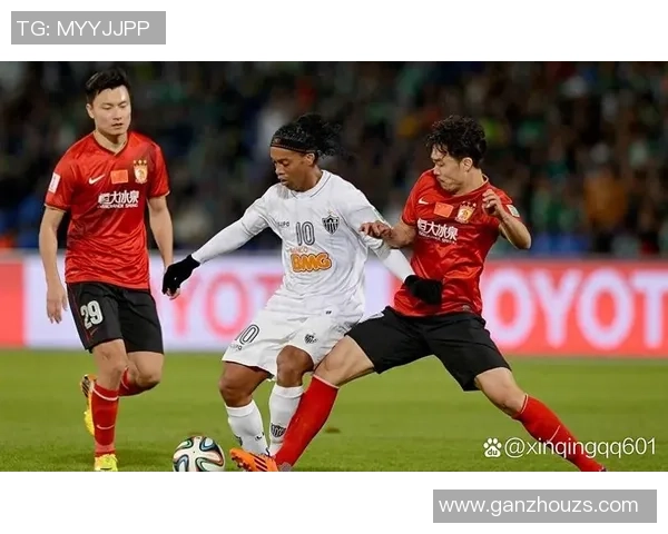 足球明星的成长之路：他们曾效力过的球队揭秘